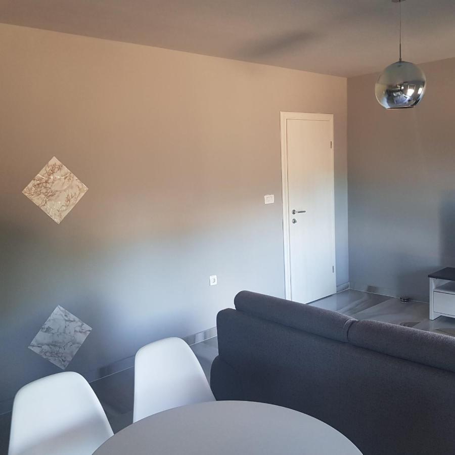 Apartment Luki โปวิเล ภายนอก รูปภาพ